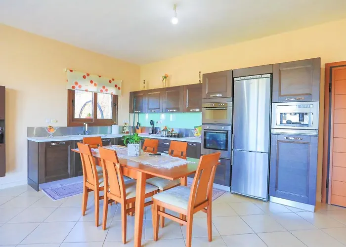 Dersea Villa