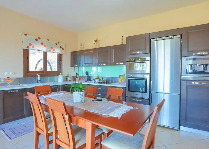Dersea Villa *