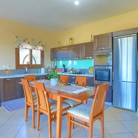 Dersea Villa *